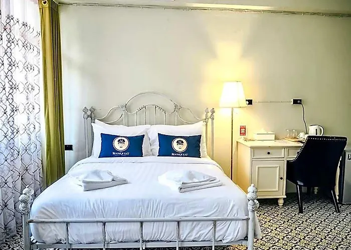 Hotel 2499 Heritage Chinatown By Roomquest Bangkok